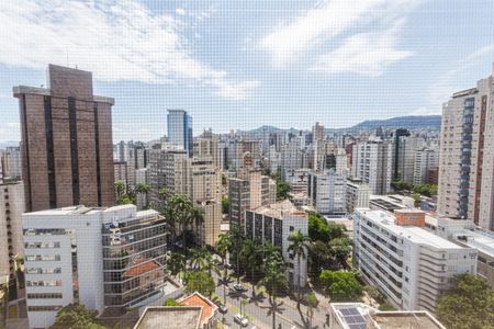 Apartamento à venda com 164m², 4 quartos e 2 vagasVista da Suíte 2