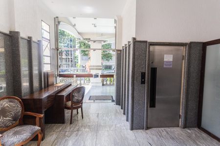 Apartamento à venda com 164m², 4 quartos e 2 vagasHall de entrada