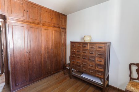 Apartamento à venda com 164m², 4 quartos e 2 vagasQuarto 3