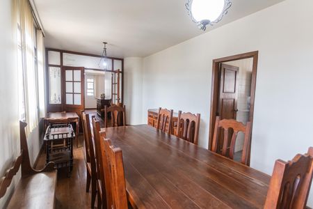 Apartamento à venda com 164m², 4 quartos e 2 vagasCopa