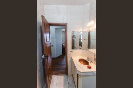 Apartamento à venda com 164m², 4 quartos e 2 vagasBanheiro Social