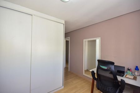 Apartamento à venda com 138m², 3 quartos e 2 vagasSuíte 2