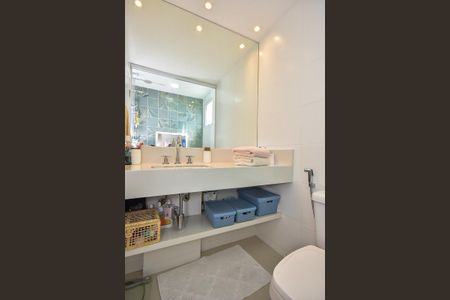 Apartamento à venda com 138m², 3 quartos e 2 vagasBanheiro da Suíte  3