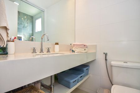 Apartamento à venda com 138m², 3 quartos e 2 vagasBanheiro da Suíte  3