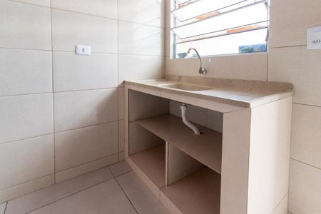 Detalhe da cozinha de kitnet/studio para alugar com 1 quarto, 35m² em Cajuru, Curitiba