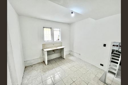 Cozinha de casa para alugar com 1 quarto, 60m² em Água Fria, São Paulo