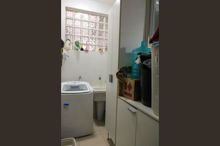 Casa de condomínio à venda com 204m², 3 quartos e 1 vagaÁrea de Serviço - 1º Pavimento