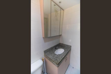 Apartamento à venda com 70m², 2 quartos e 1 vaga Apartamento à venda com 70m², 2 quartos e 1 vagaBanheiro da Suíte