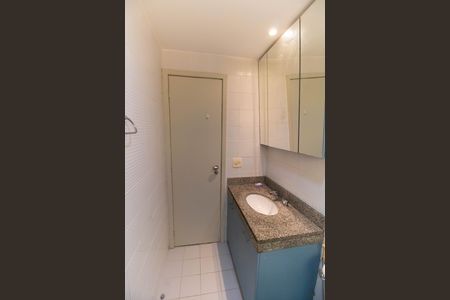 Apartamento à venda com 70m², 2 quartos e 1 vaga Apartamento à venda com 70m², 2 quartos e 1 vagaBanheiro Social