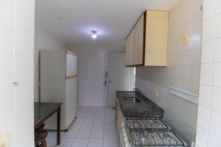 Apartamento à venda com 70m², 2 quartos e 1 vaga Apartamento à venda com 70m², 2 quartos e 1 vagaCozinha e Área de Serviço