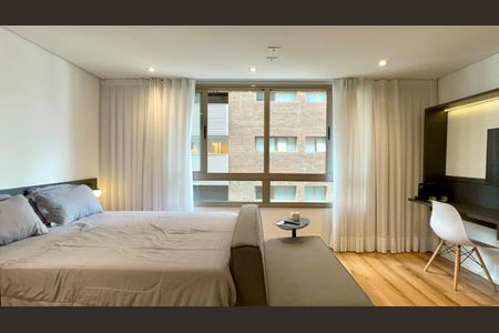 Quarto de kitnet/studio para alugar com 1 quarto, 26m² em Pinheiros, São Paulo