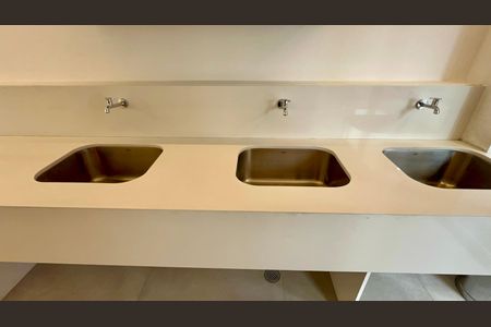 Studio para alugar com 26m², 1 quarto e sem vaga Studio para alugar com 26m², 1 quarto e sem vagaLavanderia