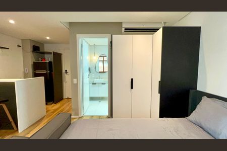 Quarto de kitnet/studio para alugar com 1 quarto, 26m² em Pinheiros, São Paulo