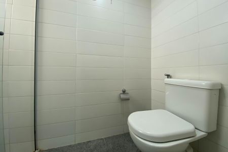 Apartamento para alugar com 175m², 4 quartos e 2 vagasBanheiro da Suíte 2 e 3