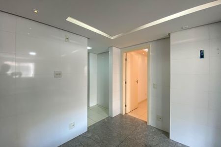 Apartamento para alugar com 175m², 4 quartos e 2 vagasCozinha