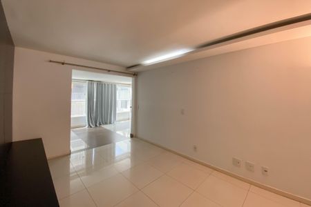 Apartamento para alugar com 175m², 4 quartos e 2 vagasSala