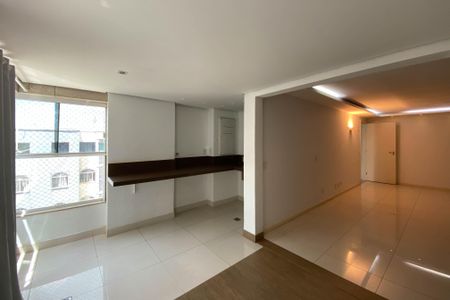 Apartamento para alugar com 175m², 4 quartos e 2 vagasSacada