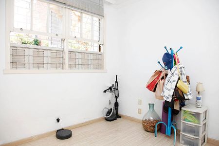 Quarto 2 de apartamento à venda com 2 quartos, 72m² em Petrópolis, Porto Alegre