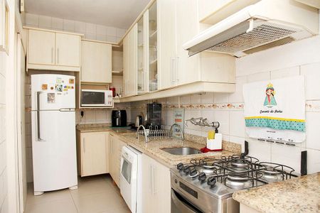 Apartamento à venda com 72m², 2 quartos e sem vagaCozinha