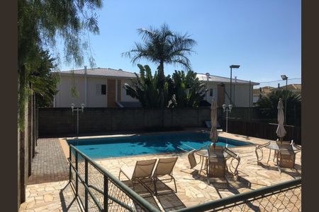 Casa de condomínio à venda com 174m², 3 quartos e 2 vagasFoto 01