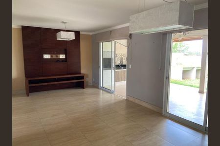 Casa de condomínio à venda com 174m², 3 quartos e 2 vagasFoto 01
