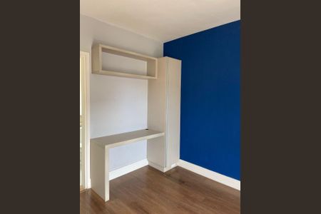 Casa de condomínio à venda com 174m², 3 quartos e 2 vagasFoto 01