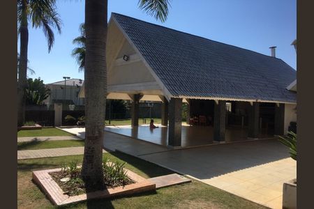 Casa de condomínio à venda com 174m², 3 quartos e 2 vagasFoto 01