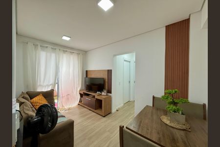 Sala  de apartamento para alugar com 2 quartos, 63m² em Socorro, São Paulo