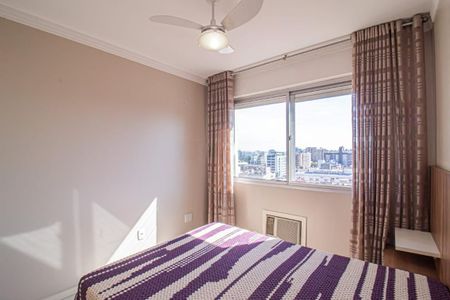 Foto 18 de apartamento à venda com 2 quartos, 65m² em Floresta, Porto Alegre