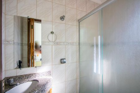 Apartamento à venda com 97m², 3 quartos e 1 vagaBanheiro do quarto 2