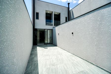 Casa à venda com 127m², 4 quartos e 3 vagasQuintal