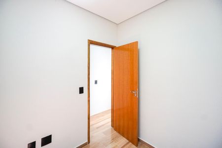 Casa à venda com 127m², 4 quartos e 3 vagasQuarto 01