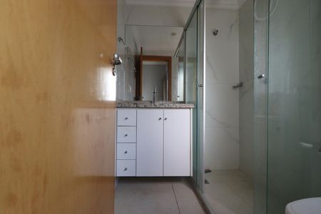 Banheiro da Suíte de kitnet/studio para alugar com 1 quarto, 30m² em Nova Aliança, Ribeirão Preto