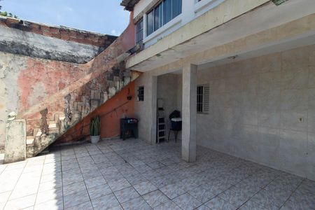 Casa para alugar com 80m², 3 quartos e sem vagaVaranda