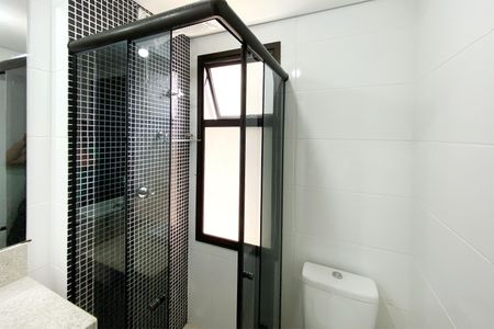 Banheiro da Suíte 1 de apartamento à venda com 2 quartos, 65m² em Cruzeiro, Belo Horizonte