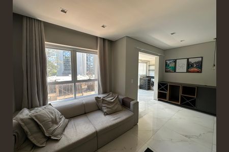 Sala de apartamento à venda com 1 quarto, 67m² em Empresarial 18 do Forte, Barueri