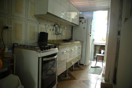 Casa para alugar com 125m², 2 quartos e 2 vagasCozinha 