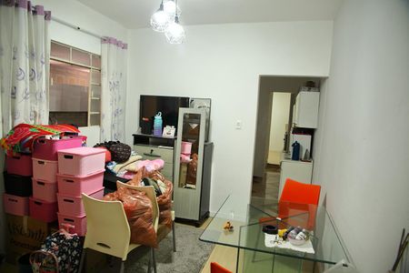 Casa para alugar com 125m², 2 quartos e 2 vagasSala