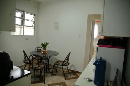 Casa para alugar com 125m², 2 quartos e 2 vagasCozinha 