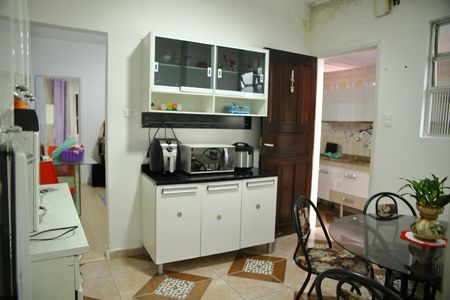 Casa para alugar com 125m², 2 quartos e 2 vagasCozinha 