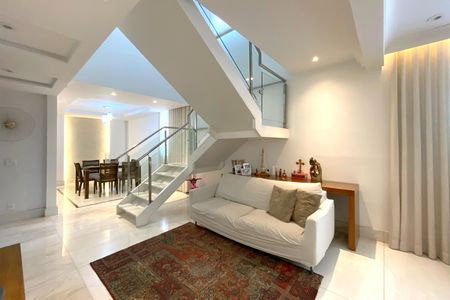 Apartamento à venda com 200m², 6 quartos e 4 vagasSala de Estar