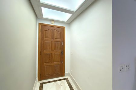 Apartamento à venda com 200m², 6 quartos e 4 vagasHall de entrada