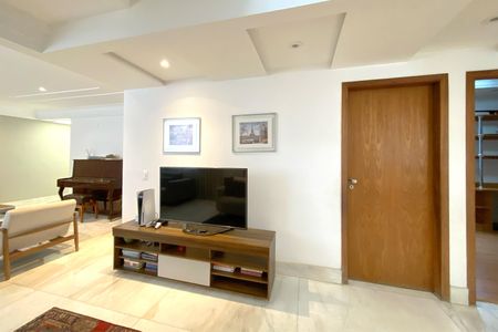 Apartamento à venda com 200m², 6 quartos e 4 vagasSala de Estar