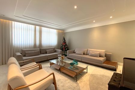 Apartamento à venda com 200m², 6 quartos e 4 vagasSala