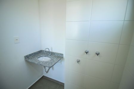 Apartamento para alugar com 53m², 2 quartos e 1 vaga Apartamento para alugar com 53m², 2 quartos e 1 vagaBanheiro da Suíte 1
