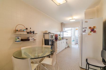 Apartamento para alugar com 157m², 3 quartos e 1 vagaCozinha