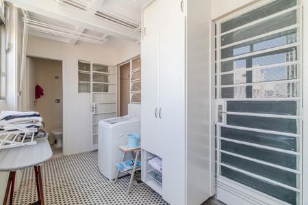 Apartamento para alugar com 157m², 3 quartos e 1 vagaÁrea de Serviço