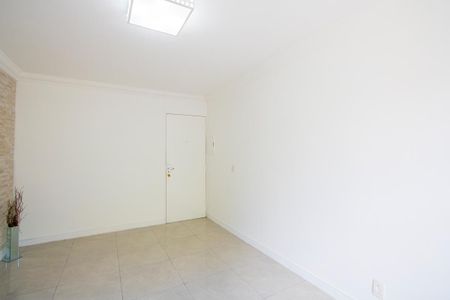 Sala de apartamento para alugar com 2 quartos, 56m² em Vila Guarará, Santo André