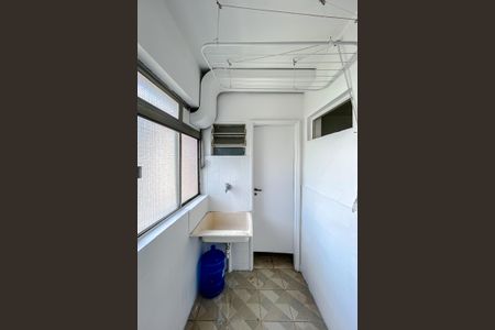 Apartamento para alugar com 67m², 2 quartos e 1 vagaÁrea de Serviço