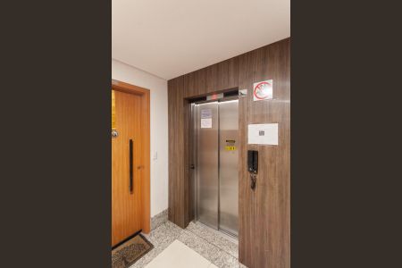 Apartamento para alugar com 50m², 2 quartos e 1 vagaElevador